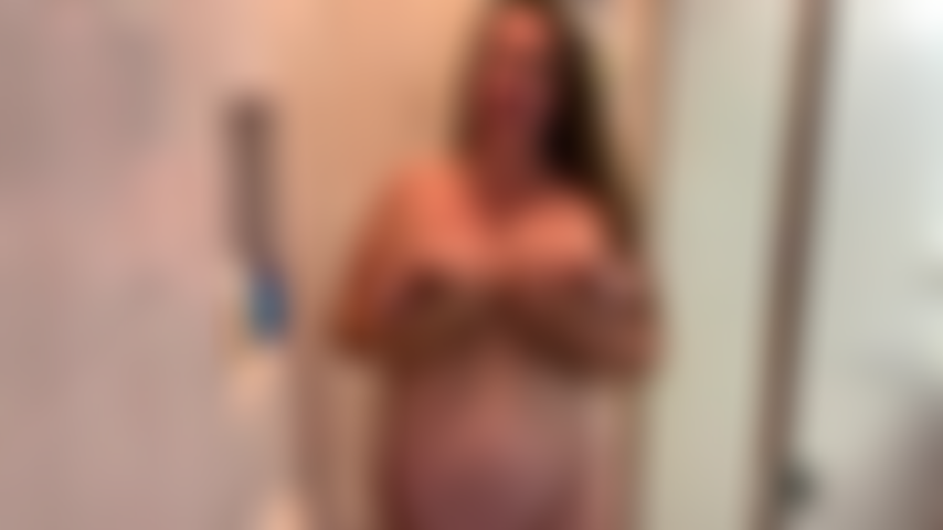 Pregnant Shower and Pussy Play